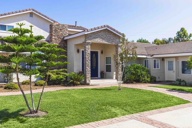 Images Monte Nido Clementine Orange County