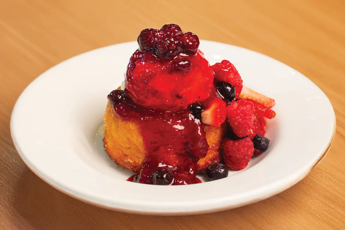 Warm Berry Cake - BERRY BLISS SUMMER