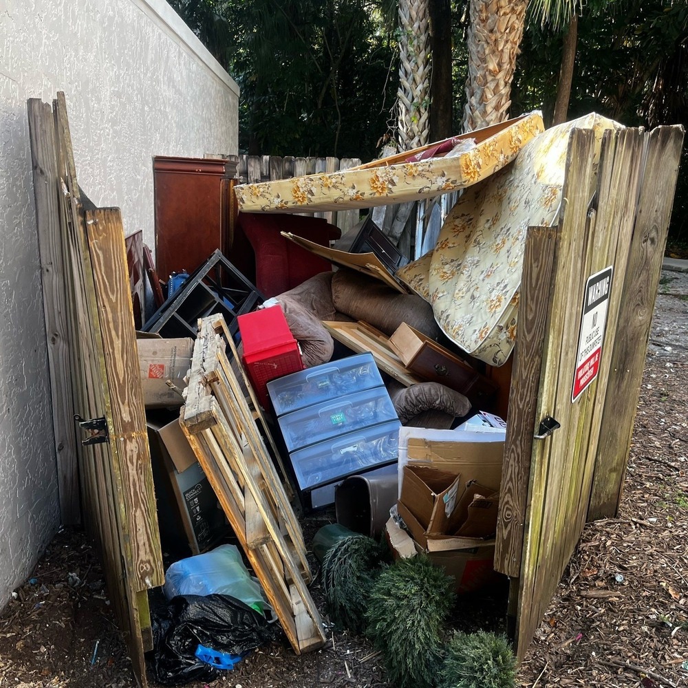 VETS Junk Removal and Dumpsters Image