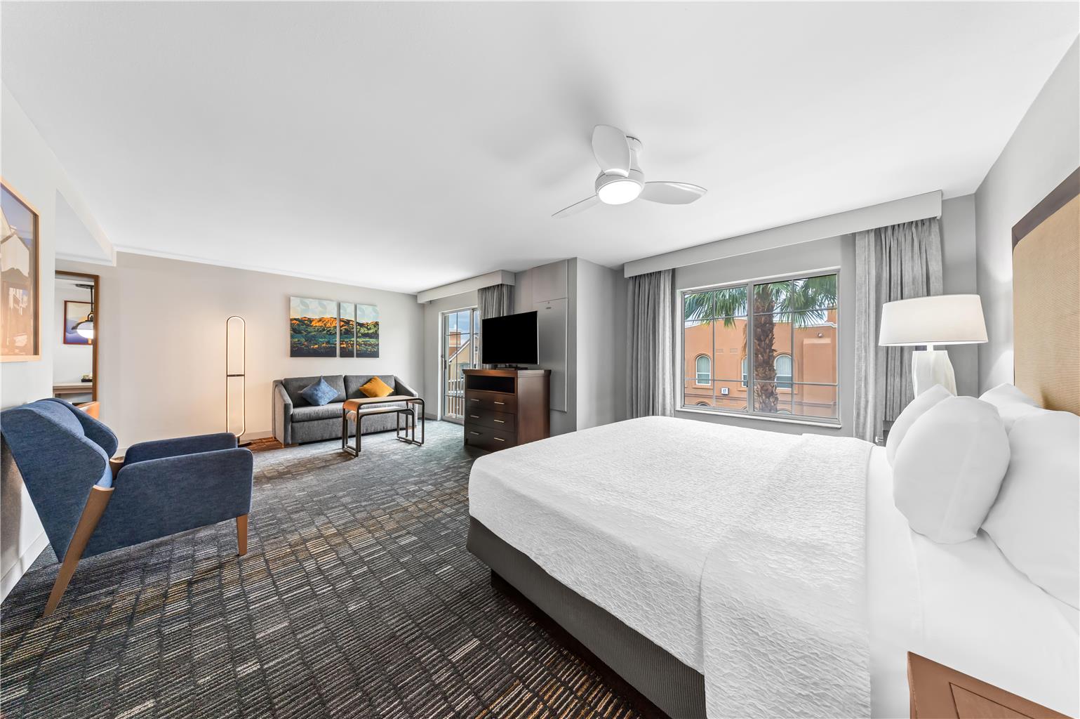 Guest room