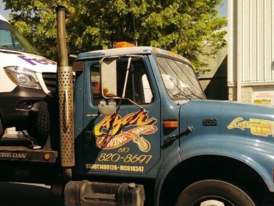 Azar Towing Photo