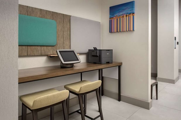 Images Hilton Garden Inn Orlando Downtown