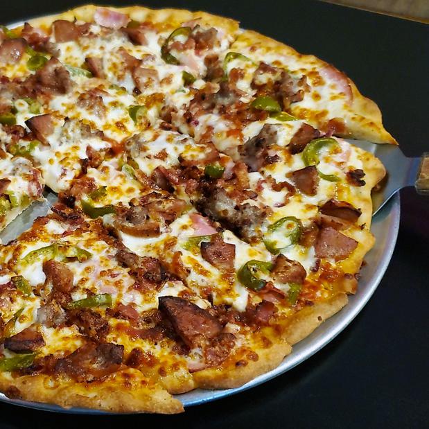 Images Johnny's Pizza House