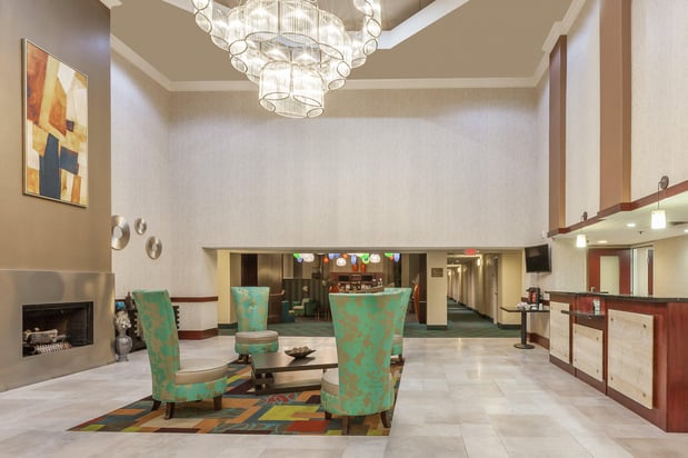 Images Holiday Inn & Suites Oklahoma City North by IHG