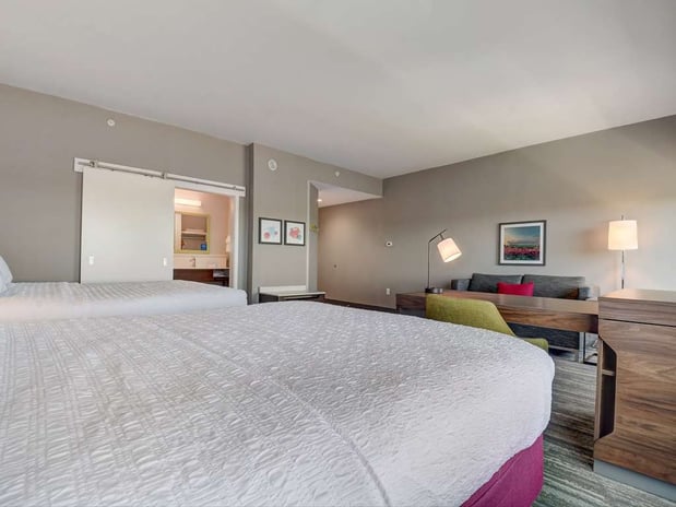 Images Hampton Inn and Suites Williamstown Ark Encounter