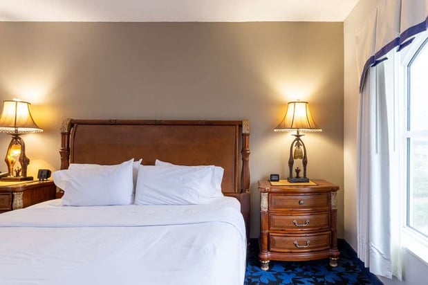 Images Hampton Inn & Suites Jacksonville Deerwood Park