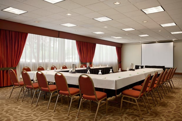 Images Holiday Inn Portland-Airport (I-205) by IHG