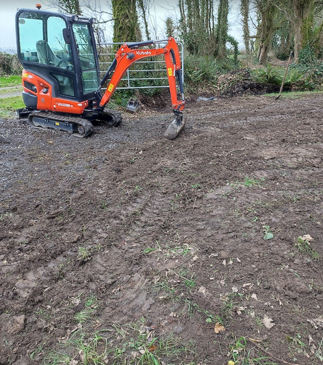 Hedge Cutting, Garden Maintenance, Power Washing, Gutter Cleaning, Decking, Fencing