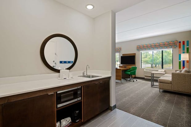 Images Hampton Inn & Suites Raleigh Midtown