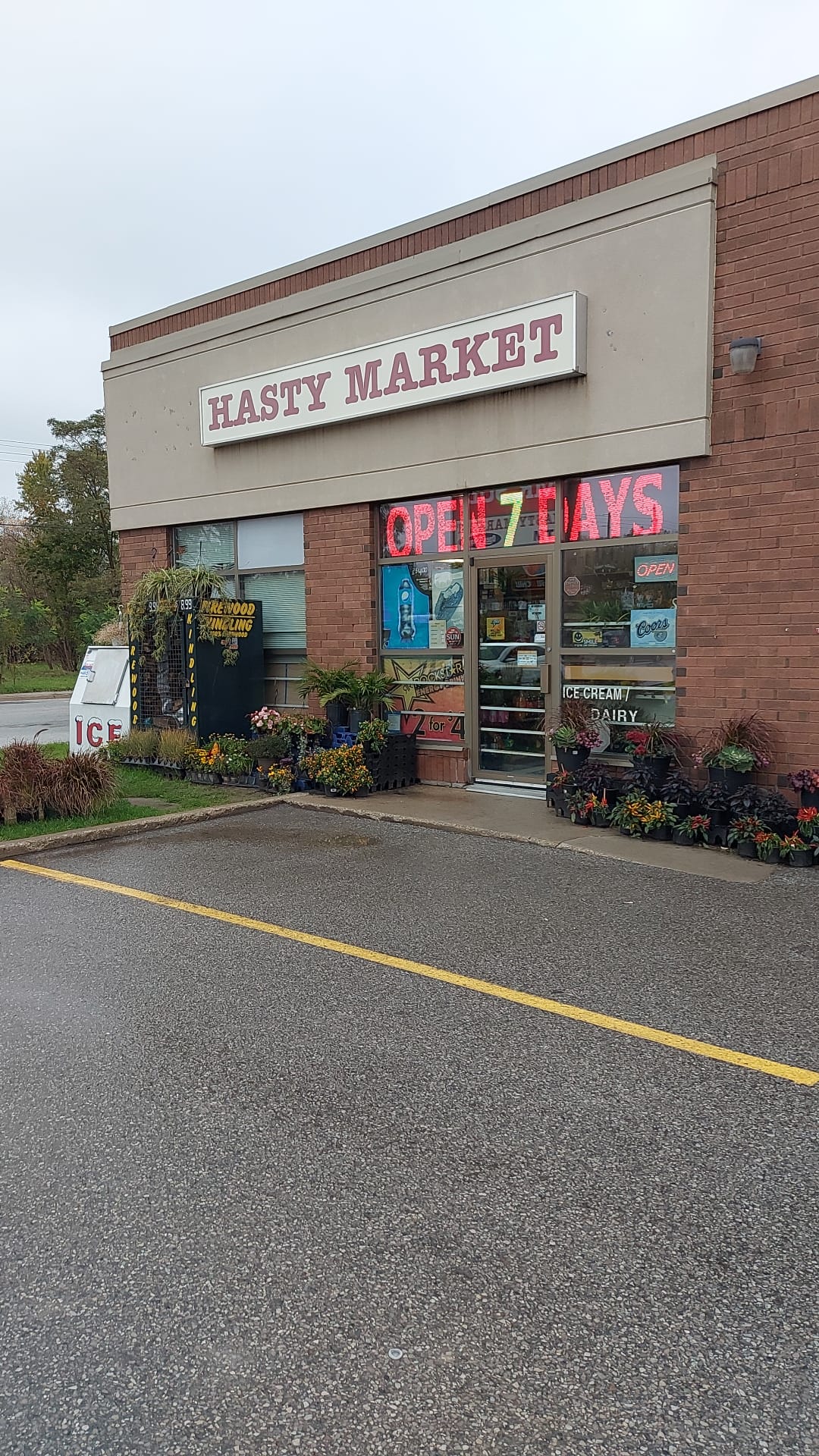 Images Localcoin Bitcoin ATM - Hasty Market - Stayner