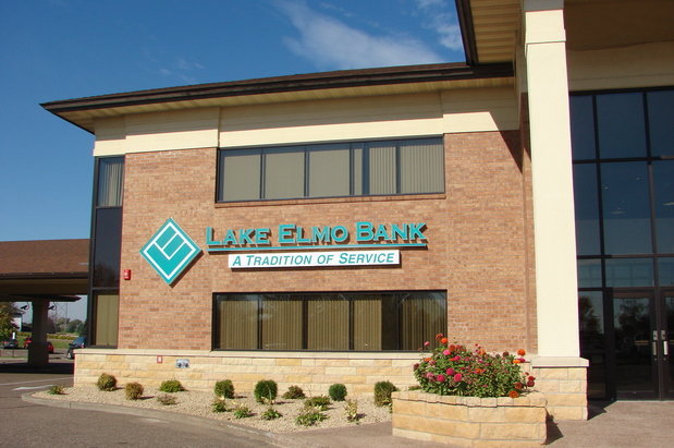 Images Lake Elmo Bank