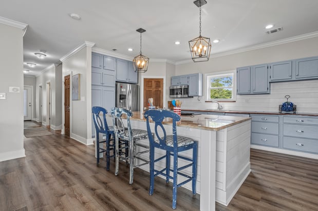Images John McDonald Realty