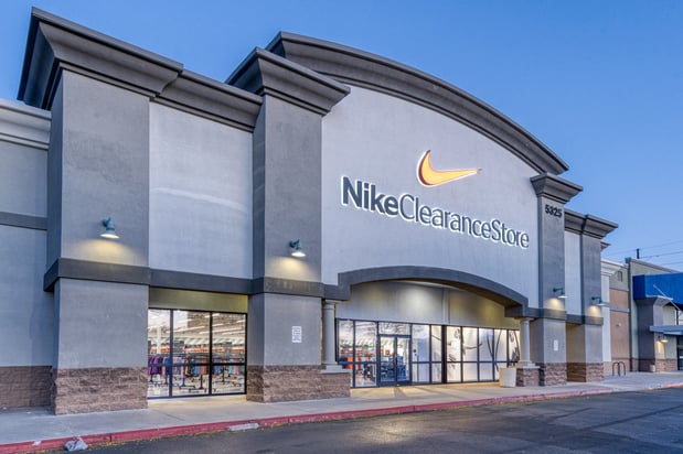 Images Nike Clearance Store - Pigeon Forge