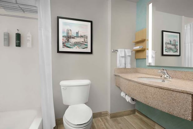 Images Hilton Garden Inn Raleigh Capital Blvd I-540