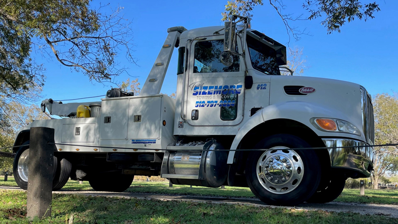 Images Sizemore Towing & Recovery