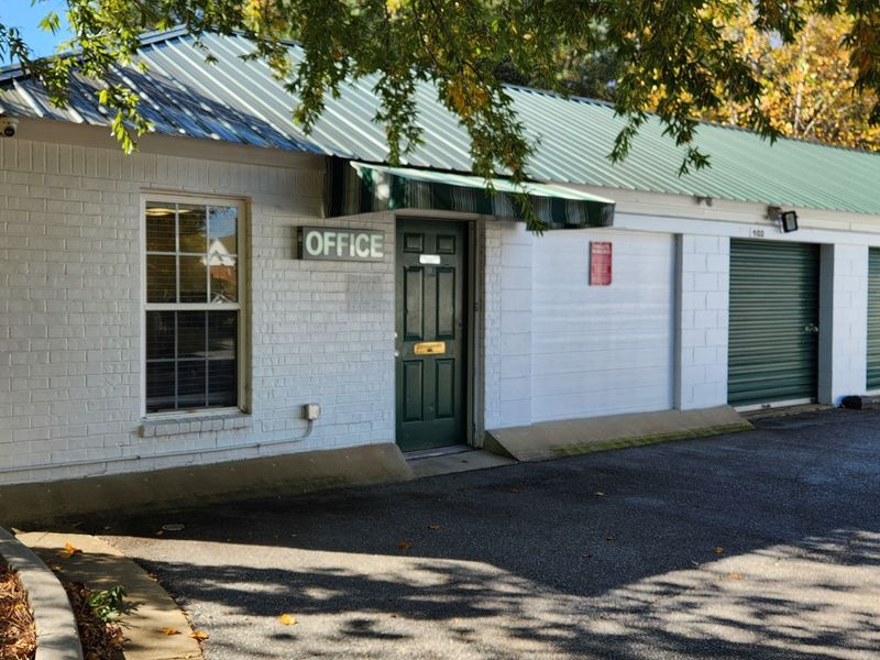 Images Extra Space Storage