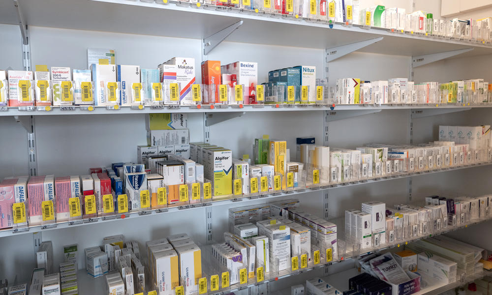 Dr. med. Lettner Nina, Geissacher 8 in Zumikon