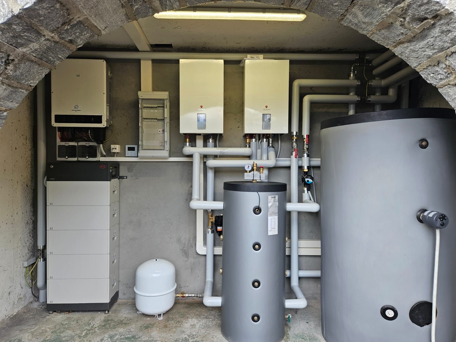 Bilder New Power Solutions Sa