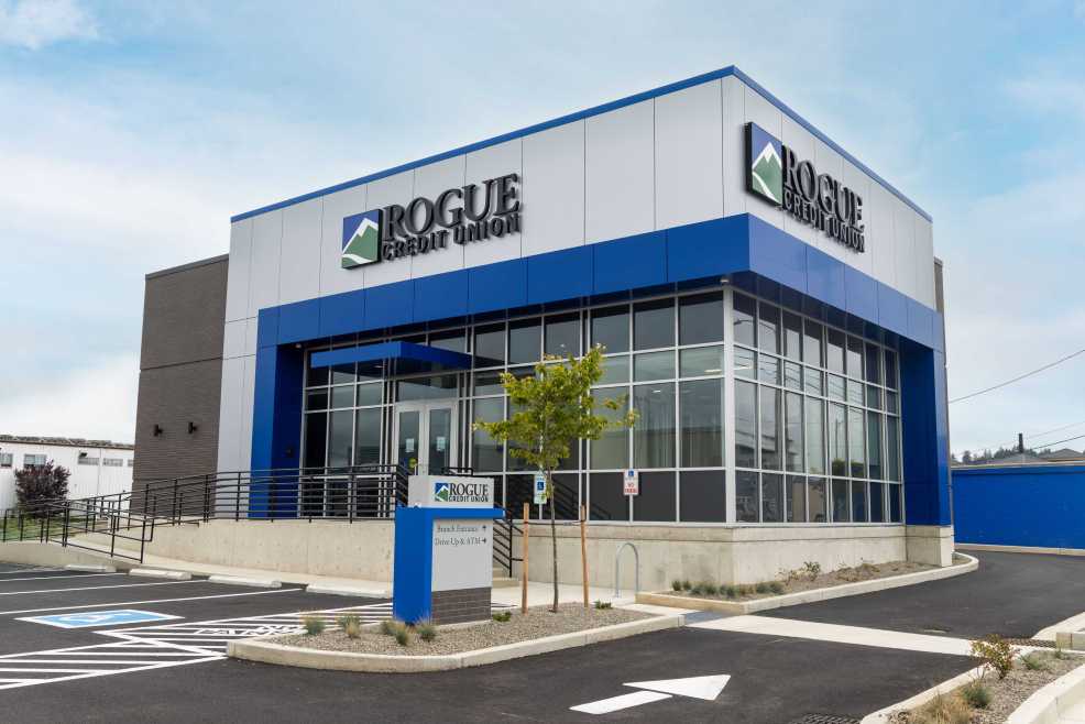 Coos Bay Branch Exterior