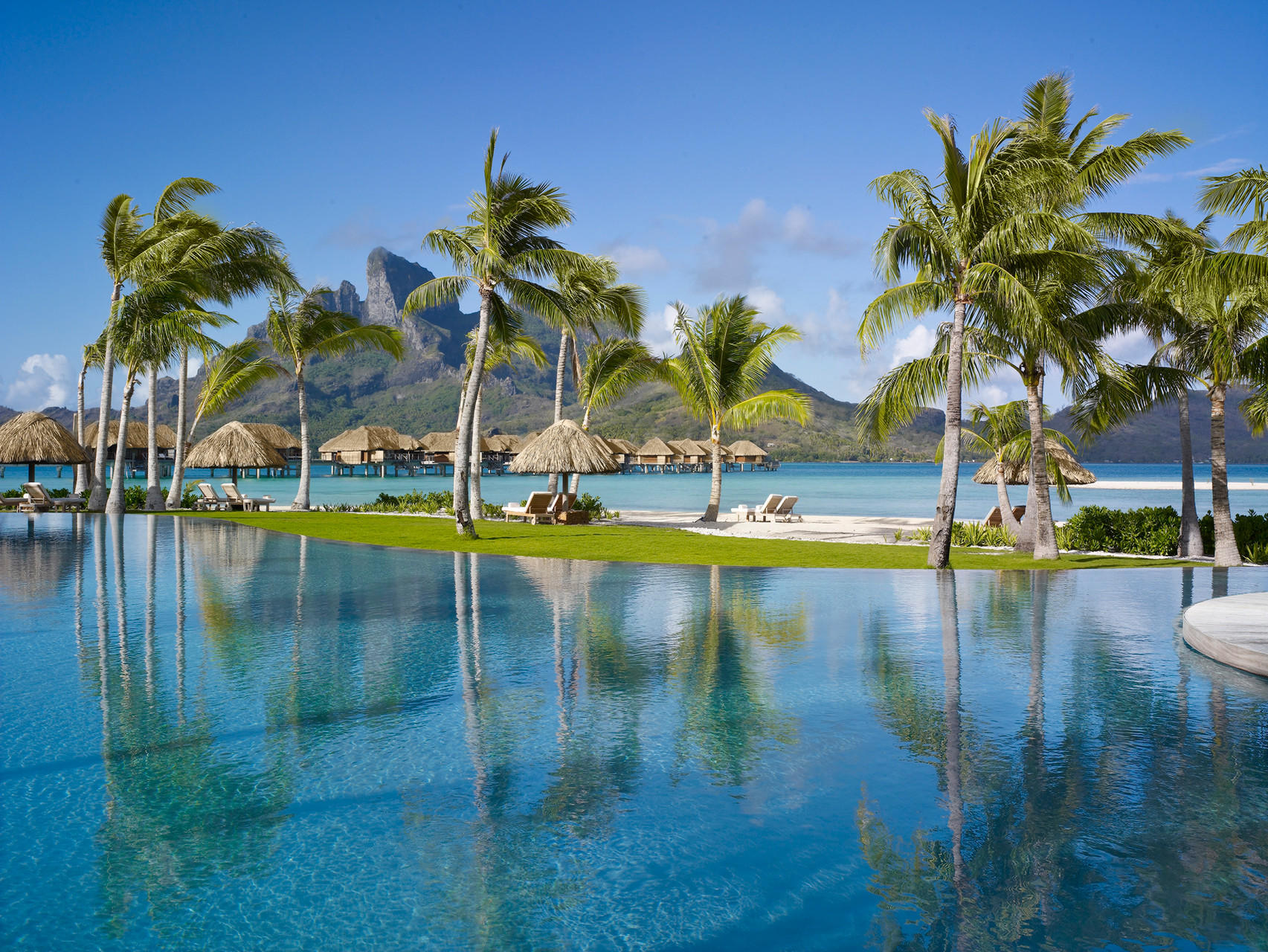 Four Seasons Resort Bora Bora