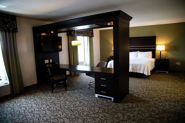 Images Hampton Inn & Suites Sharon