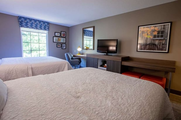Images Hampton Inn Hadley-Amherst Area
