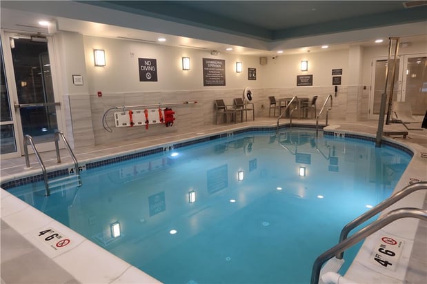 Images Hilton Garden Inn Lakewood