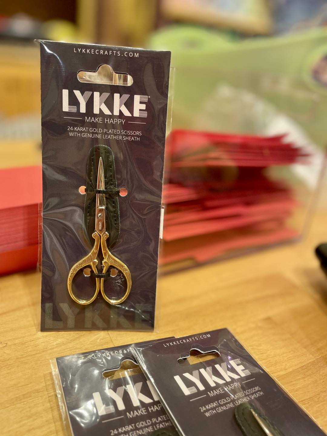 Gold-plated scissors by LYKKE