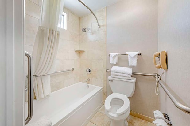Images Best Western Plus Stovall's Inn