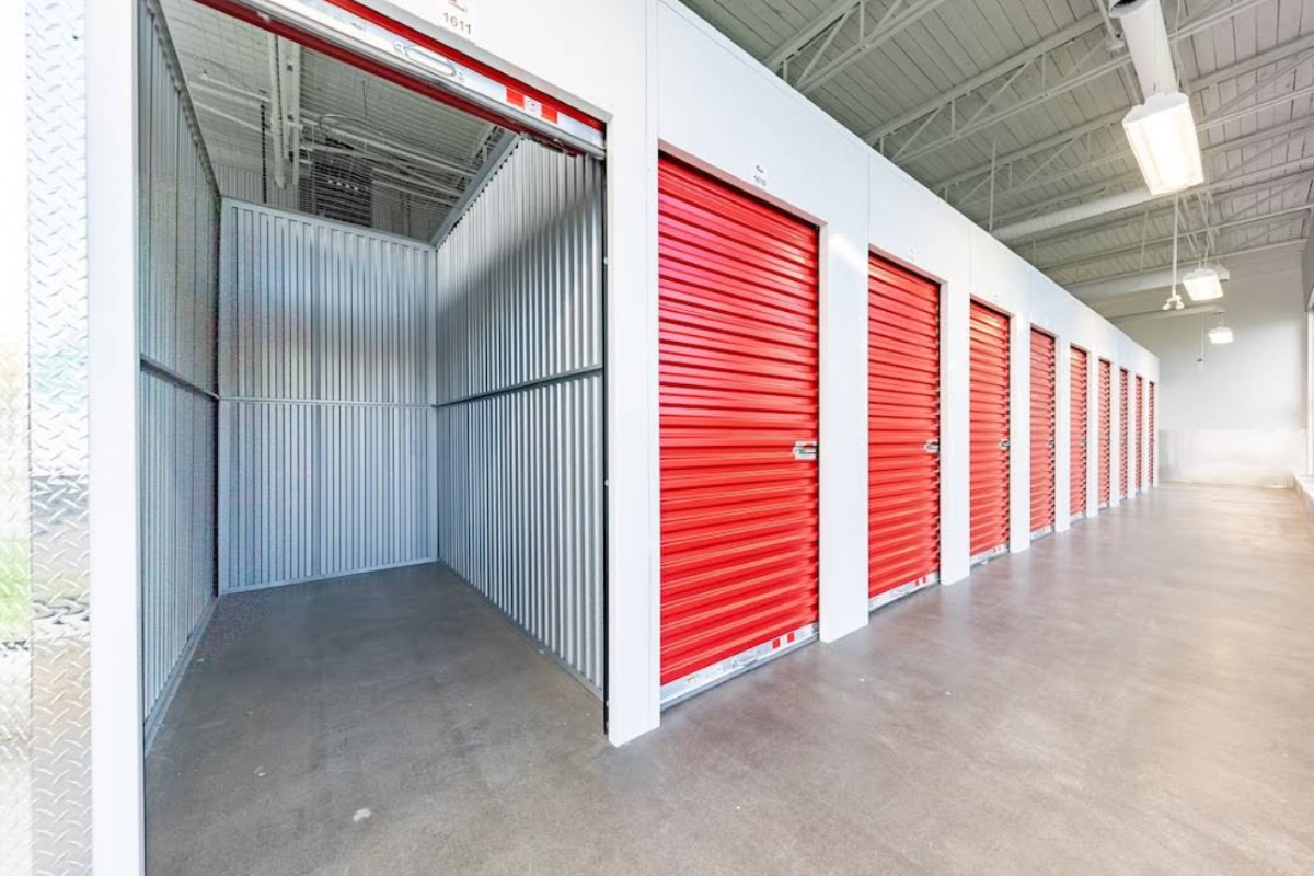 Images Access Storage - Winnipeg Airport