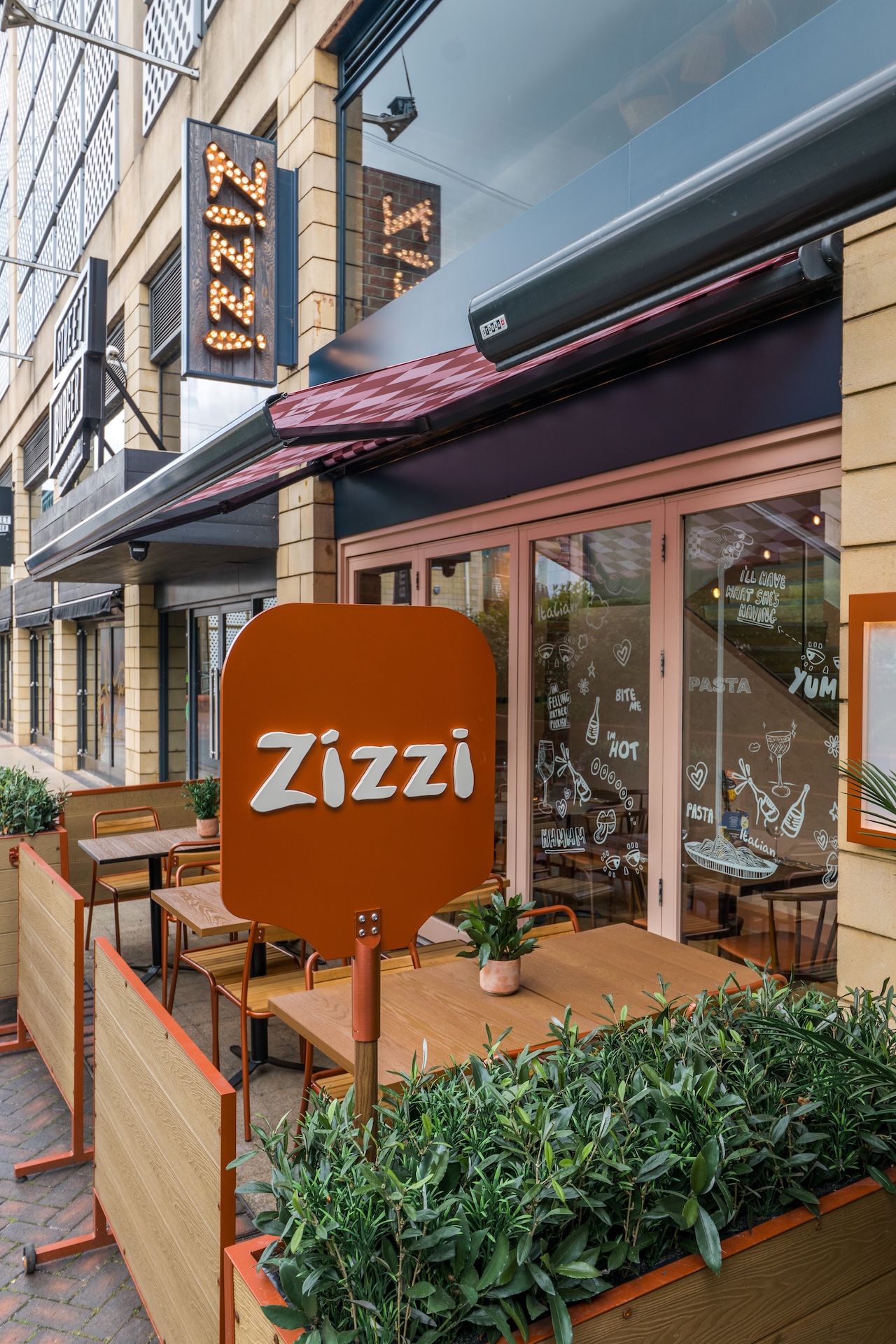Images Zizzi - Reading Oracle