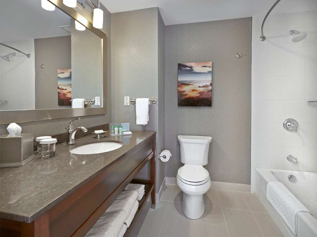 Images Hampton Inn by Hilton Halifax Downtown