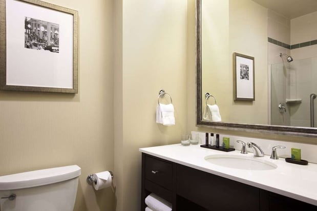 Images Embassy Suites by Hilton St. Louis Downtown