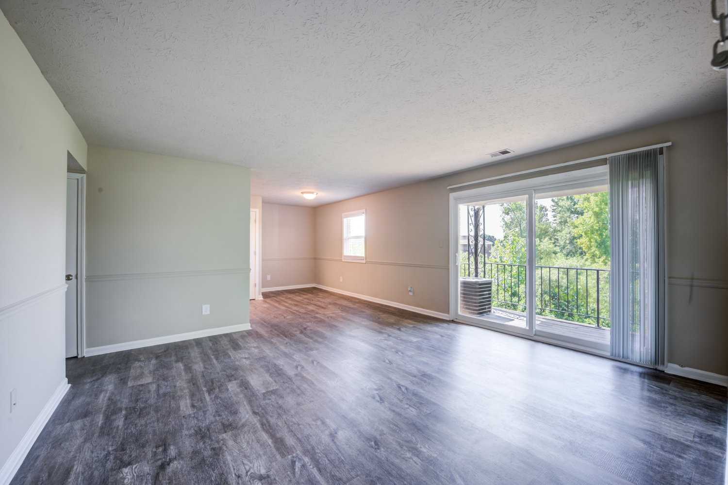 The Boardwalk at Westlake Apartments and Townhomes Image