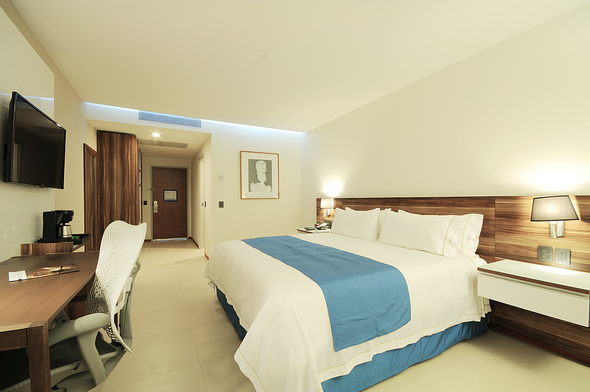 Images Holiday Inn Express Puerto Vallarta by IHG