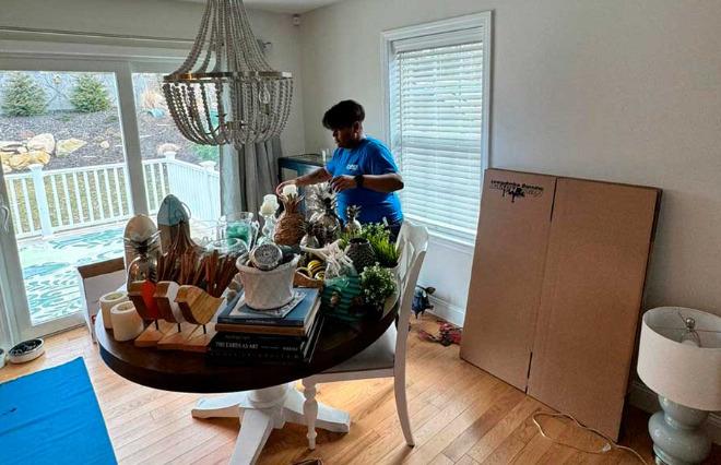 Images Capitol Moving Company - Manchester