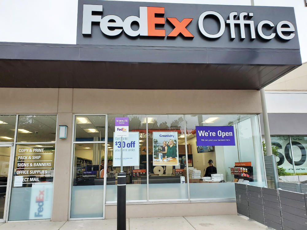 Exterior photo of FedEx Office location at 5962 W Northwest Hwy\t Print quickly and easily in the self-service area at the FedEx Office location 5962 W Northwest Hwy from email, USB, or the cloud\t FedEx Office Print & Go near 5962 W Northwest Hwy\t Shipping boxes and packing services available at FedEx Office 5962 W Northwest Hwy\t Get banners, signs, posters and prints at FedEx Office 5962 W Northwest Hwy\t Full service printing and packing at FedEx Office 5962 W Northwest Hwy\t Drop off FedEx packages near 5962 W Northwest Hwy\t FedEx shipping near 5962 W Northwest Hwy