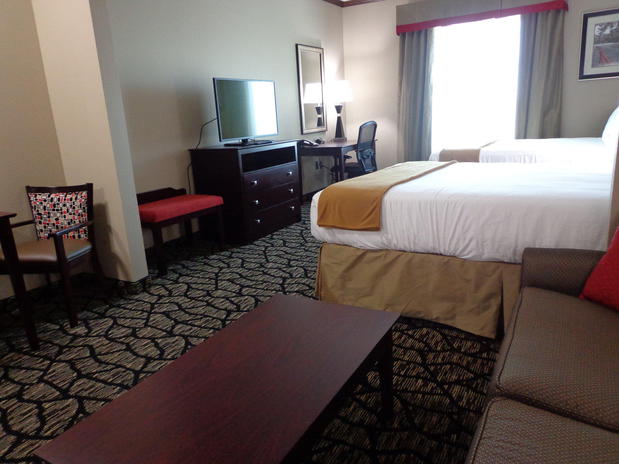 Images Holiday Inn Express & Suites Lubbock South by IHG