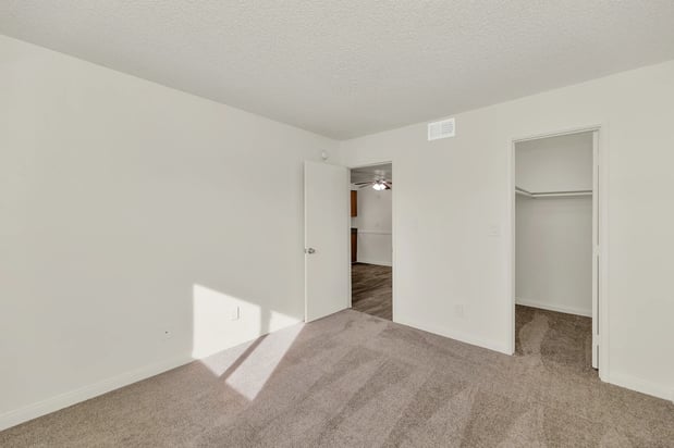 Images Urban Walk Apartments