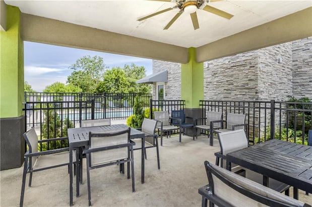 Images Best Western Plus Mid County