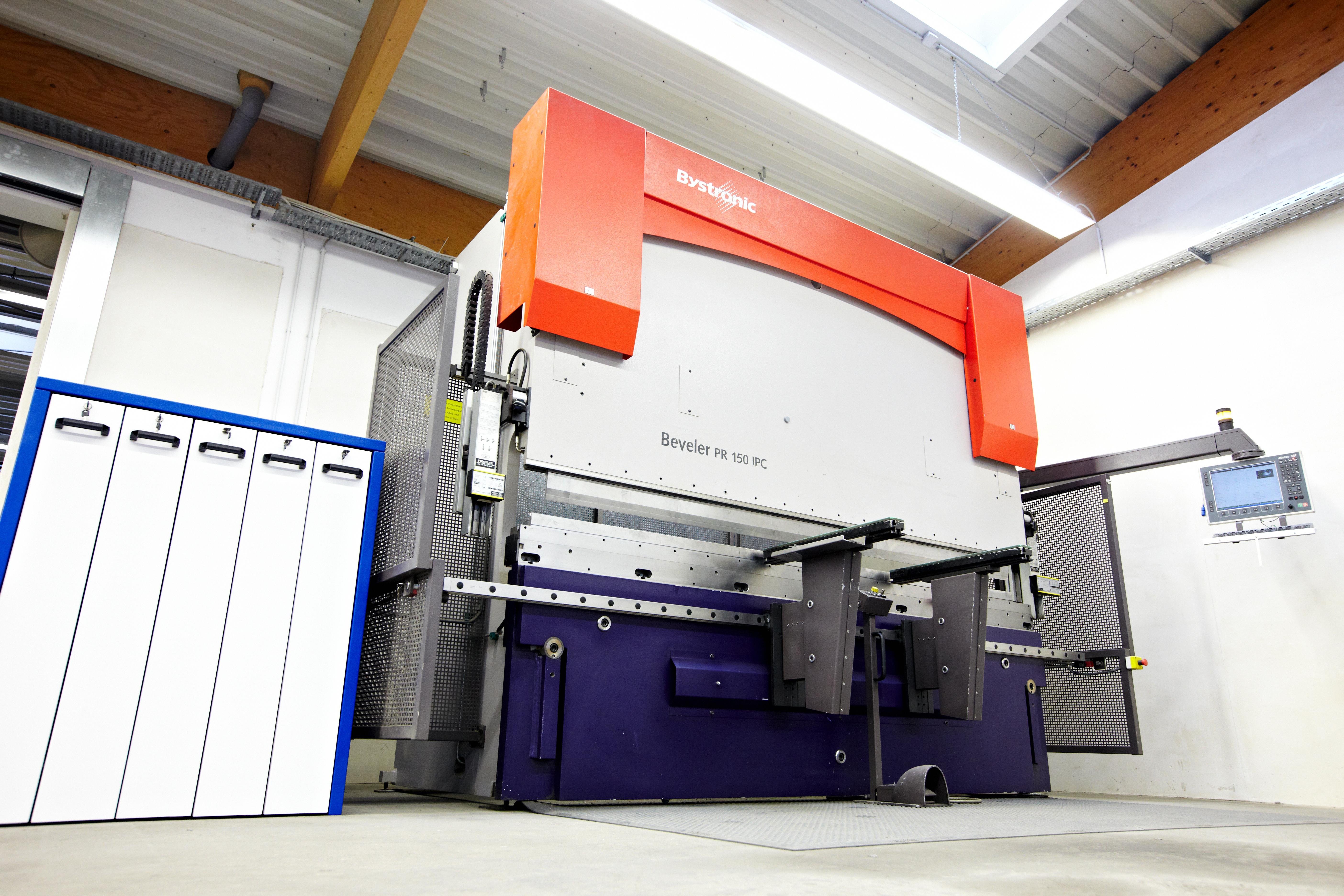 Lungmetall OHG, Hausener Strasse 47 in Kottenheim