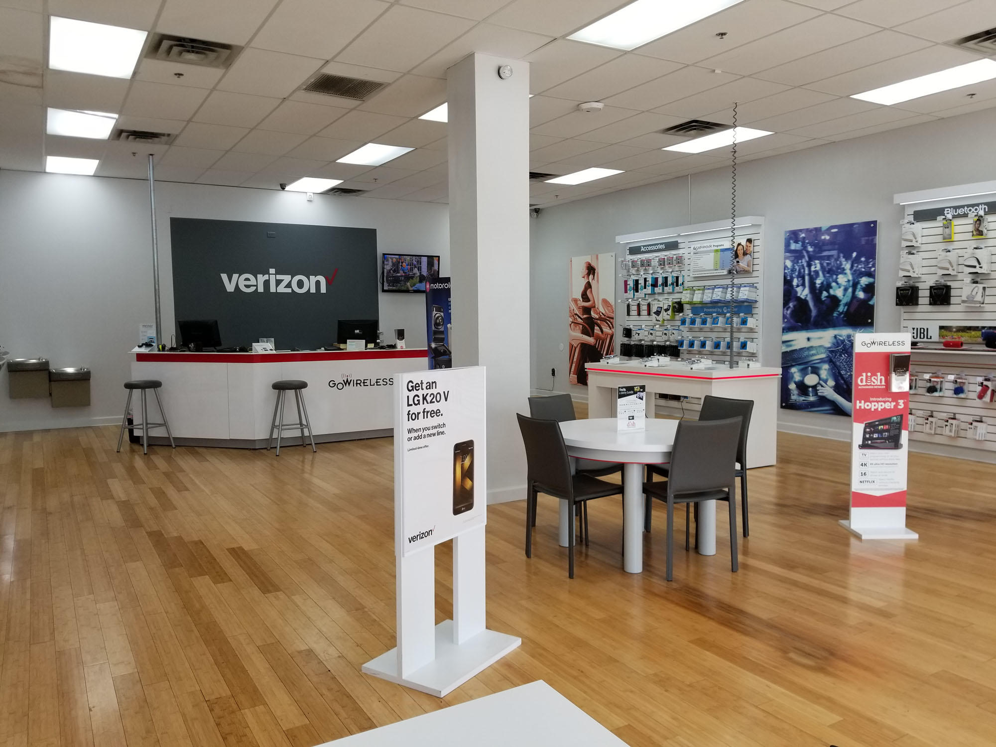 Verizon Authorized Retailer – GoWireless Photo