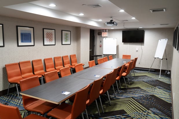 Images Holiday Inn Express Queens - Maspeth by IHG