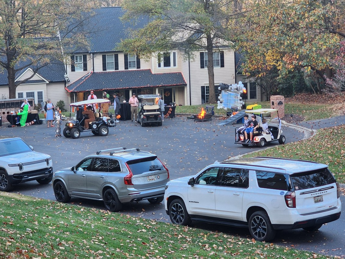 Drive your golf cart with confidence on and off the green! Golf cart insurance keeps you safeguarded for every swing, turn, and unexpected bump along the way. Call us today for a free quote!