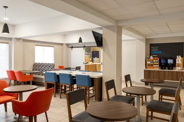 Images Holiday Inn Express Syracuse Airport by IHG