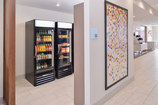 Images Holiday Inn Express & Suites Madison by IHG