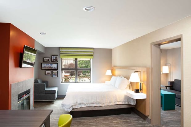 Images Hampton Inn & Suites Seattle-Downtown