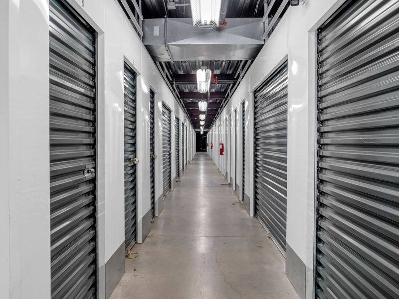 Images Extra Space Storage