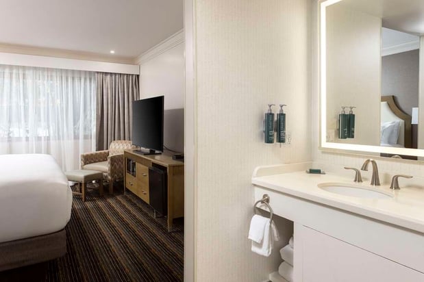 Images DoubleTree by Hilton San Diego Bayside
