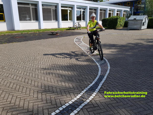 Bilder Belchenradler MTB Touren Radreisen Fahrtechnik